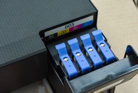 may in epson ecotank l1250 a4 wi fi ink tank printer su dung muc in nao